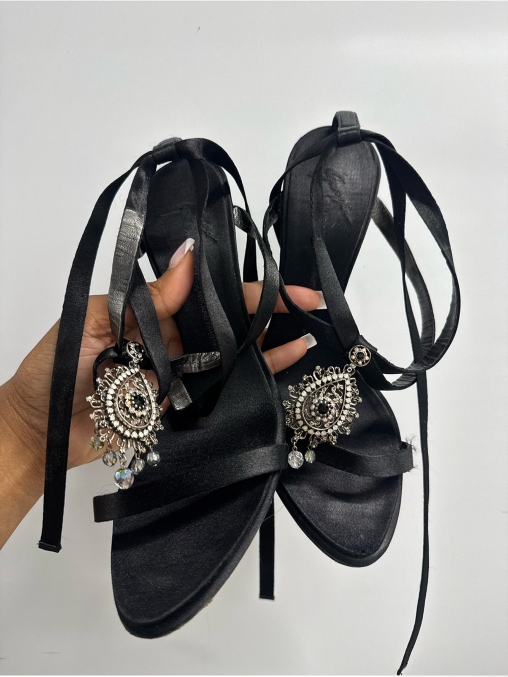Giuseppe Zanotti VTG Jeweled
Black Strappy Lace-Up Heels with Silver Accents - Picture 4 of 5